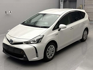 TOYOTA PRIUS ALPHA 2017