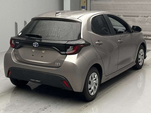 TOYOTA YARIS 2021