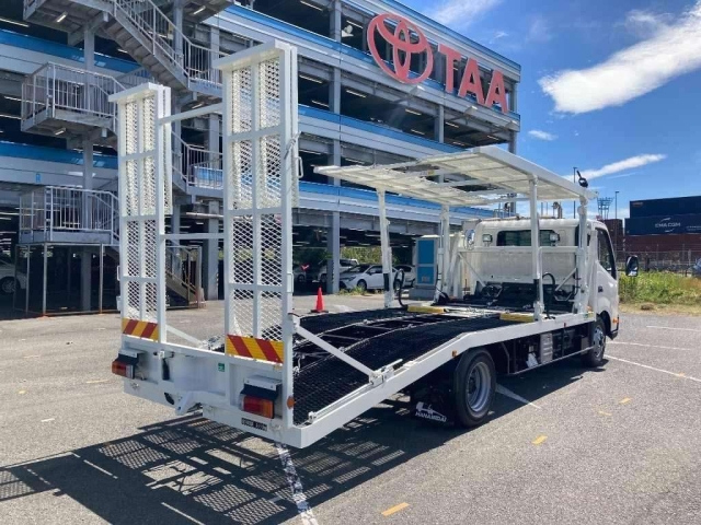HINO DUTRO 2025