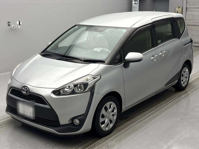 TOYOTA SIENTA 2017