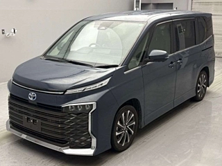 TOYOTA VOXY 2022