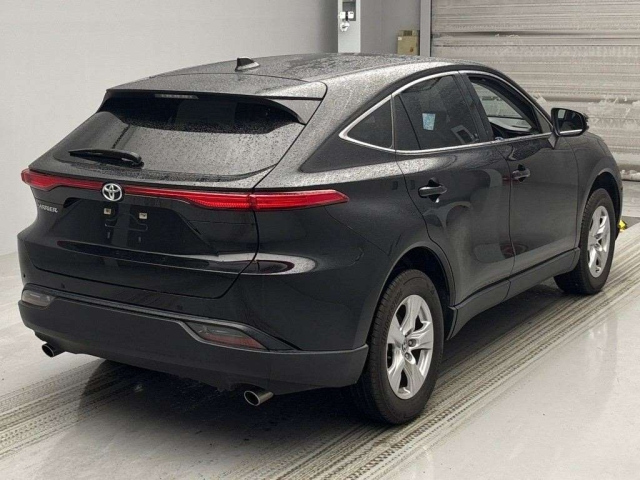 TOYOTA HARRIER 2022
