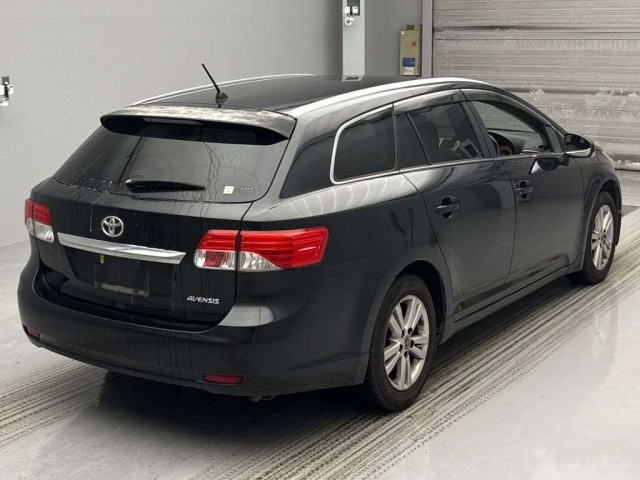 TOYOTA AVENSIS WAGON 2012