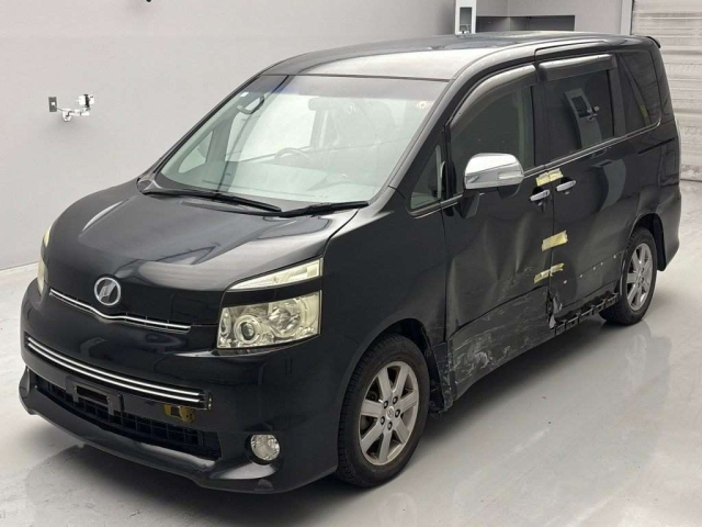 TOYOTA VOXY 2008