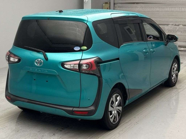 TOYOTA SIENTA 2019