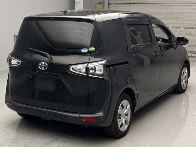 TOYOTA SIENTA 2020