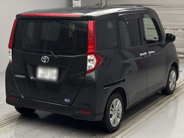 TOYOTA ROOMY 2022
