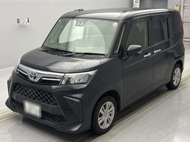 TOYOTA ROOMY 2022