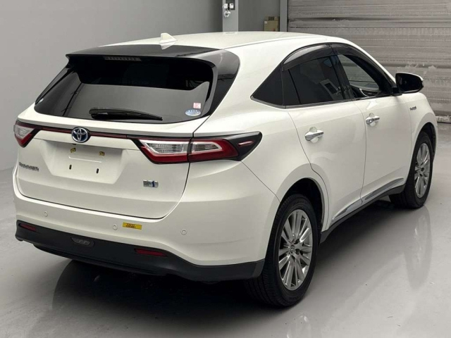 TOYOTA HARRIER 2018