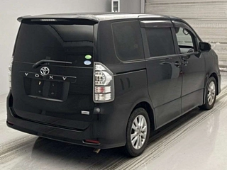 TOYOTA VOXY 2012