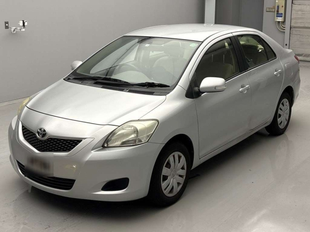 TOYOTA BELTA 2012