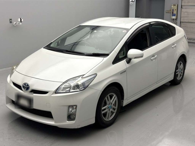 TOYOTA PRIUS 2010