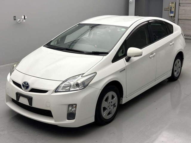 TOYOTA PRIUS 2011