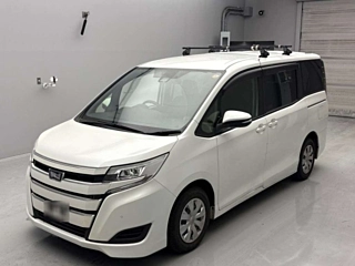 TOYOTA NOAH 2021