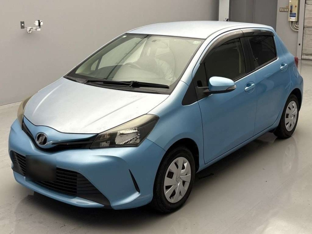 TOYOTA VITZ 2014