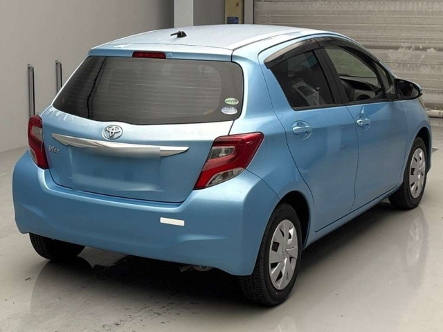 TOYOTA VITZ 2014