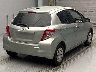TOYOTA VITZ 2012