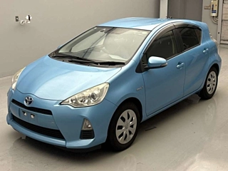 TOYOTA AQUA 2014