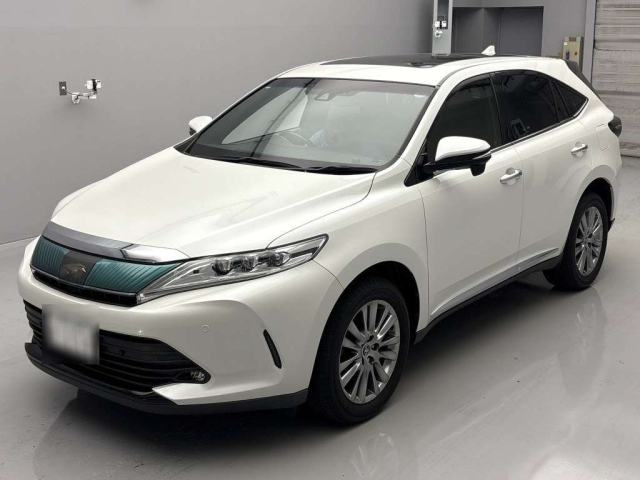 TOYOTA HARRIER 2017