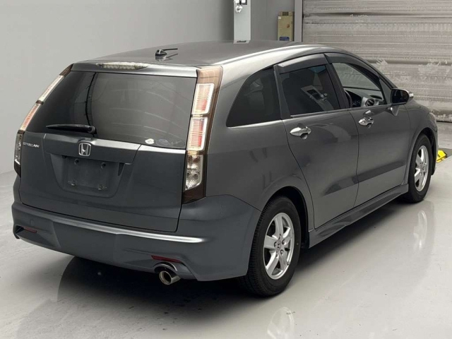 HONDA STREAM 2012