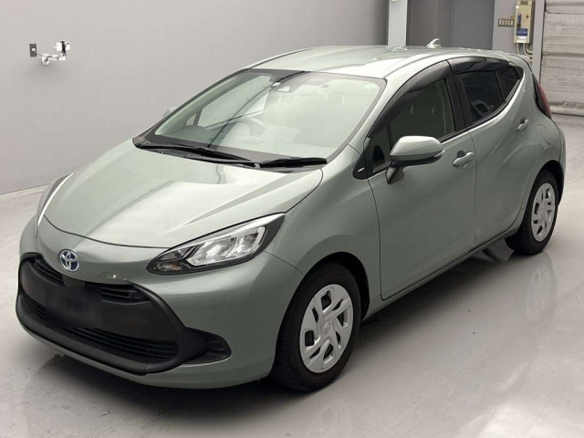 TOYOTA AQUA 2022