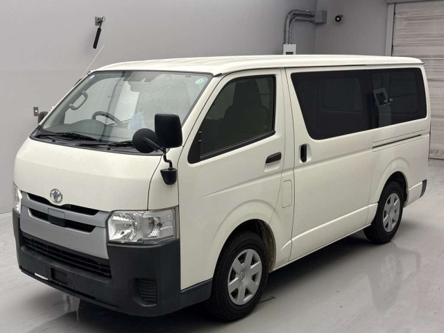 TOYOTA REGIUS ACE VAN 2018