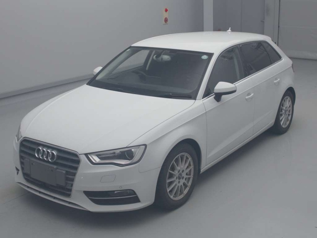AUDI A3 2015