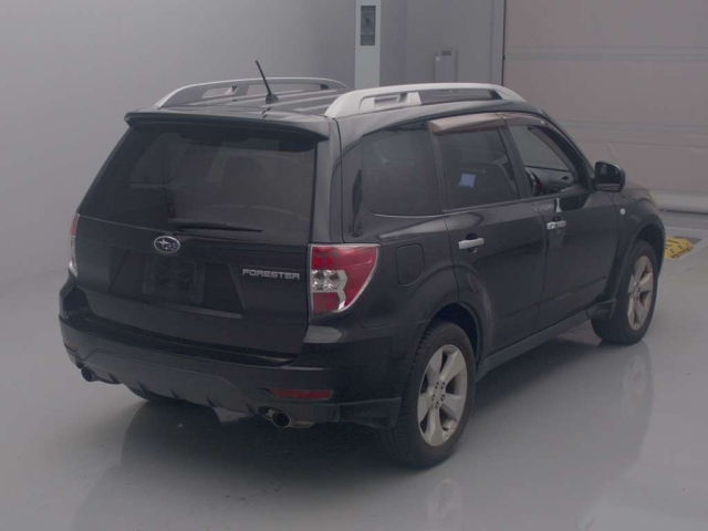 SUBARU FORESTER 2010