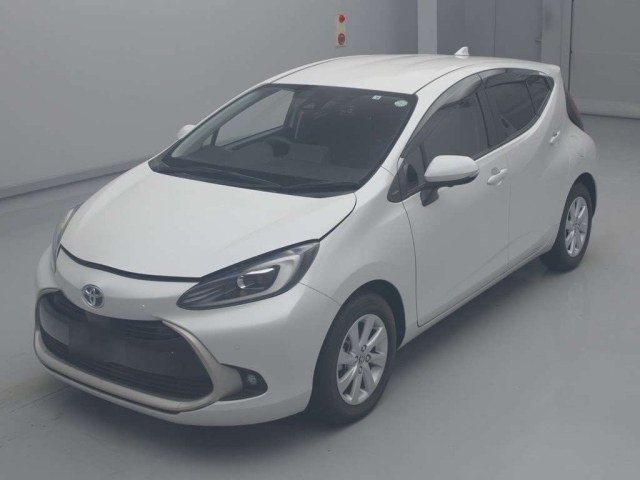 TOYOTA AQUA 2022