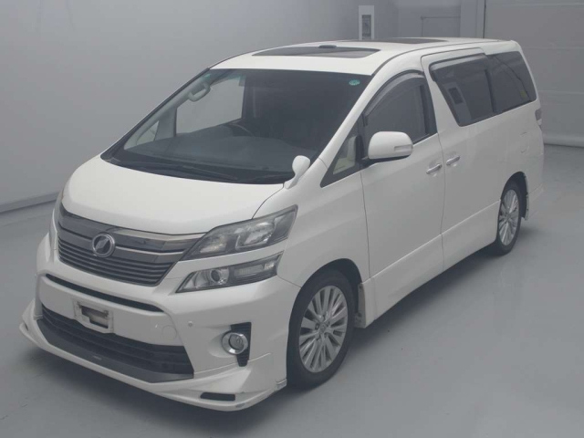 TOYOTA VELLFIRE 2013