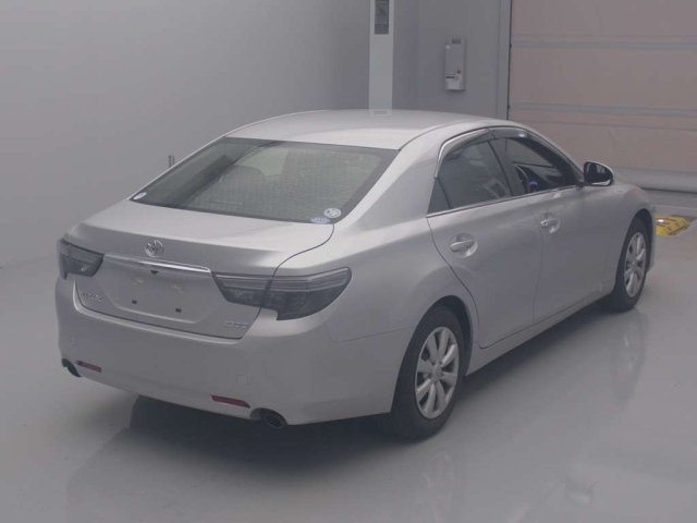 TOYOTA MARK X 2019