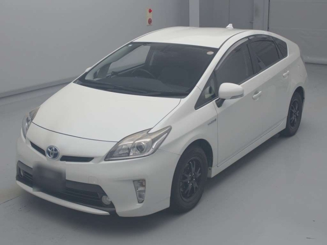 TOYOTA PRIUS 2015