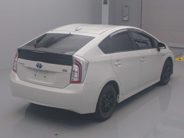 TOYOTA PRIUS 2015
