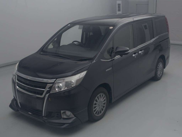 TOYOTA ESQUIRE 2015