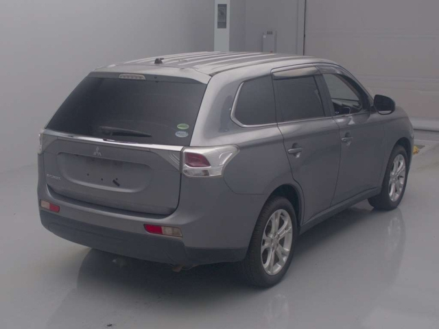 MITSUBISHI OUTLANDER 2012