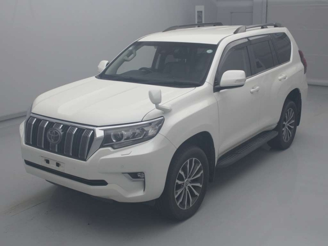 TOYOTA LAND CRUISER PRADO 2019