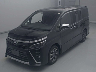 TOYOTA VOXY 2021