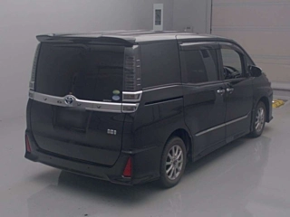 TOYOTA VOXY 2020
