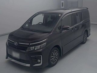 TOYOTA VOXY 2014