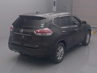 NISSAN X-TRAIL 2015