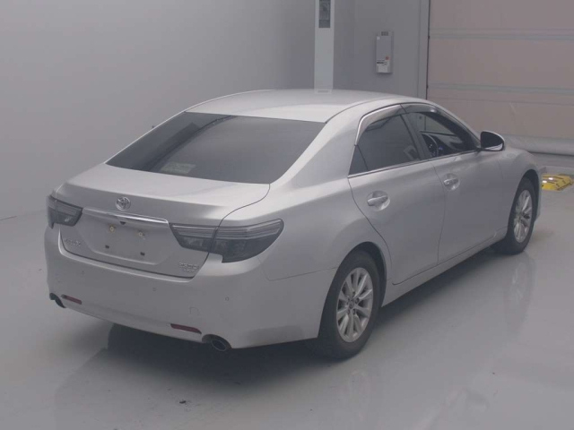 TOYOTA MARK X 2018