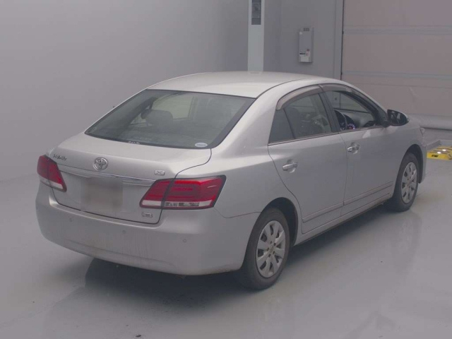 TOYOTA PREMIO 2018