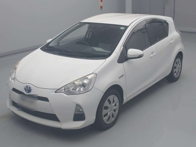 TOYOTA AQUA 2014