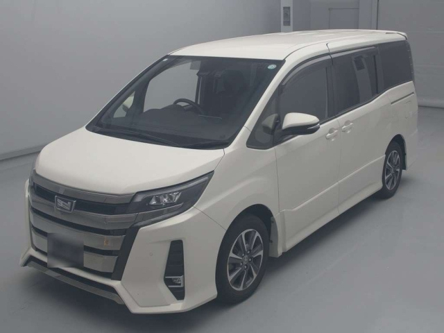 TOYOTA NOAH 2020