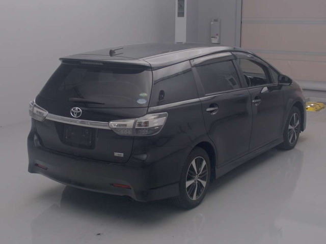 TOYOTA WISH 2015