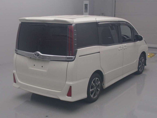 TOYOTA NOAH 2020