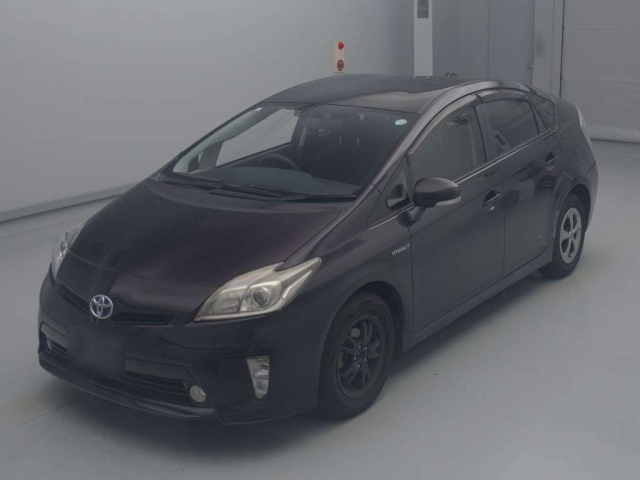 TOYOTA PRIUS 2013