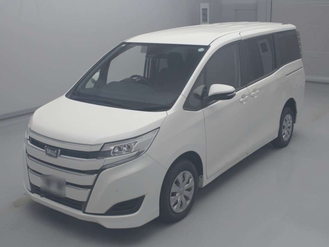 TOYOTA NOAH 2019