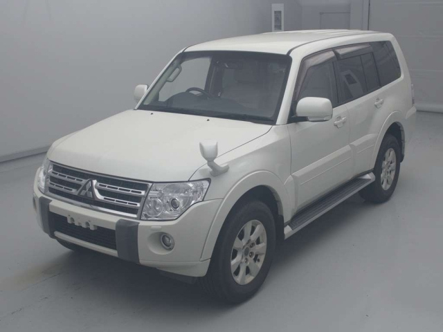 MITSUBISHI PAJERO 2011
