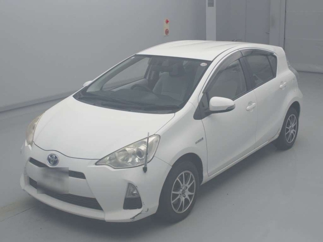 TOYOTA AQUA 2012